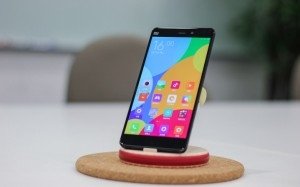 Xiaomi представила новые флагманские смартфоны