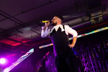 MONATIK устроил вечеринку и представил новый альбом