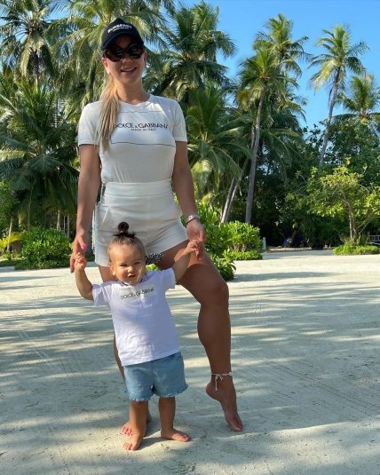 Роксана Малиновская на Мальдивах