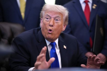 Дональд Трамп автозагар
