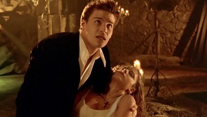 Дэвид Борианаз в сериале "Баффи — победительница вампиров"