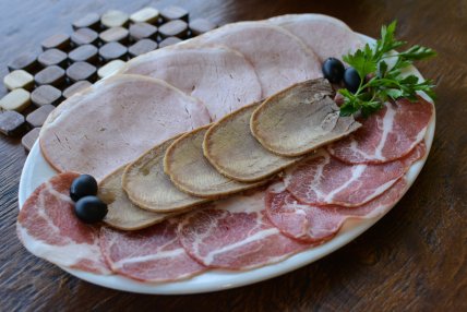 м'ясна нарізка