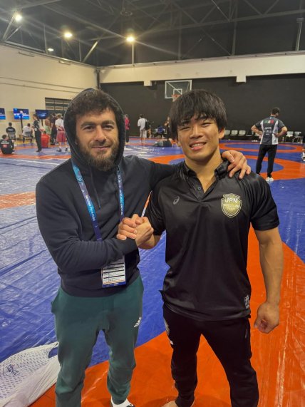 Ісмаїл Мусукаєв та Йошиносуке Аоягі на чемпіонаті світу з боротьби