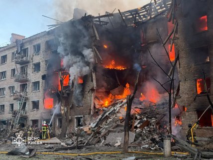 Ліквідація наслідків обстрілу Києва