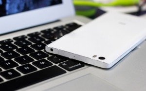 Xiaomi представила новые флагманские смартфоны