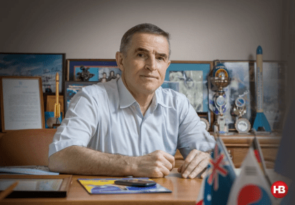 Леонид Каденюк