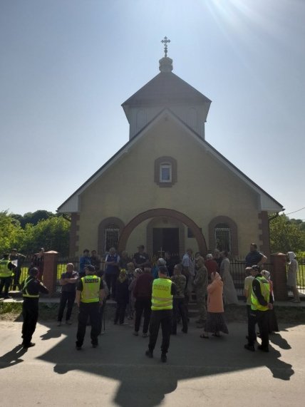 Правоохранители обеспечивали порядок, чтобы не было драк и кровопролитися