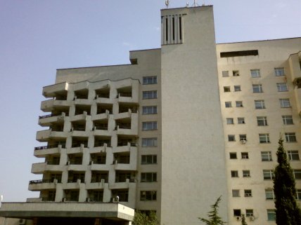 Головний корпус санаторія Форос в 2011 році