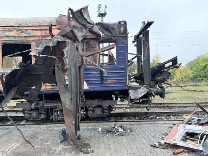 Шостка – как выглядит поезд после атаки россиян по вокзалу