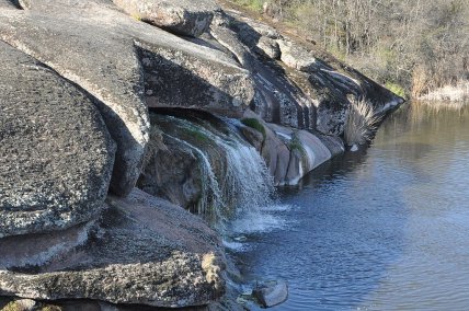 Скальные образования урочища Каскады, Кировоградская область