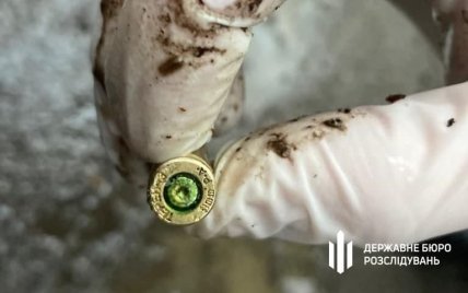 СБУ ранили черных копателей янтаря в Ровенской области