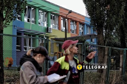 На месте атаки в Киеве работают коммунальщики и соответствующие службы
