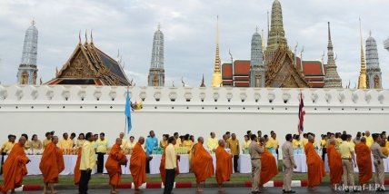 В Таиланде празднуют 70-летие правления короля