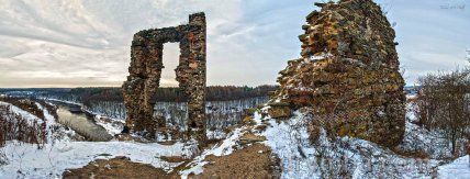 Руины Губковского замка в Ровенской области