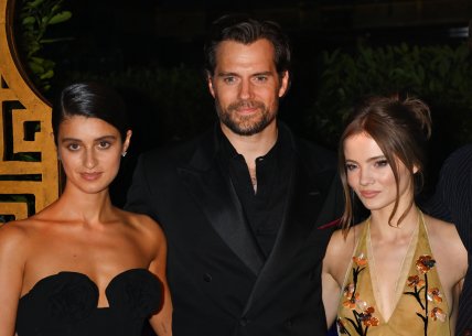 Генри Кавилл, Фрейя Аллан и Аня Чалотра