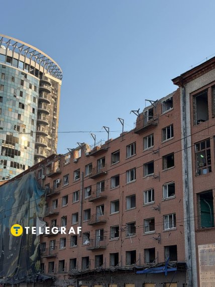 Зруйнований будинок на Лук'янівці