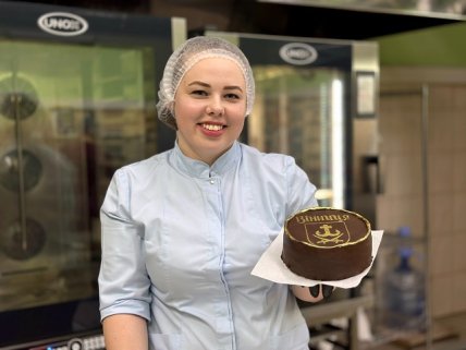 Одна из создателей торта Марина Долюк