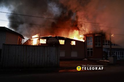 Пожежа через удар Росії по місту Бровари 14 березня 2026