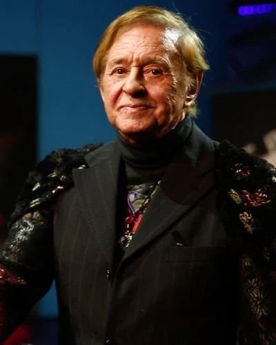 Роман Виктюк