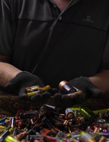 использованные батарейки