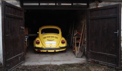 Шины в гараже