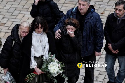 Рідні проводжають в останню путь /Ян Доброносов, "Телеграф"