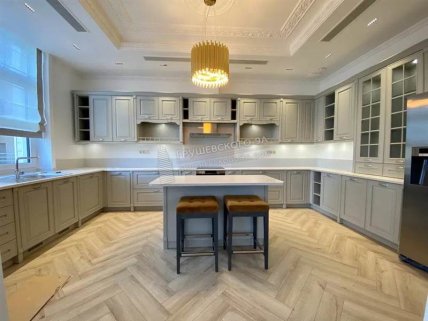 Квартира на Грушевського 9А за 15 тисяч доларів на місяць