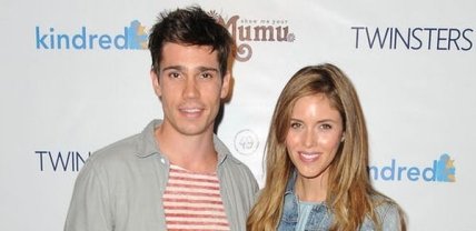 Звезда "Дневников вампира" вышла замуж