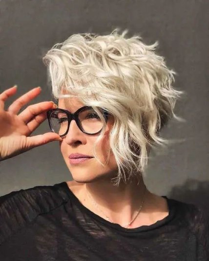 Стрижка малет 2023 з подовженою чубчиком