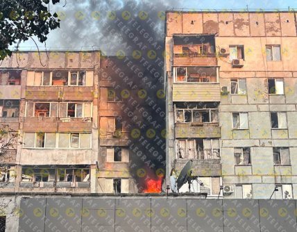 Багатоповерхівка у Дніпрі, атакована російською ракетою