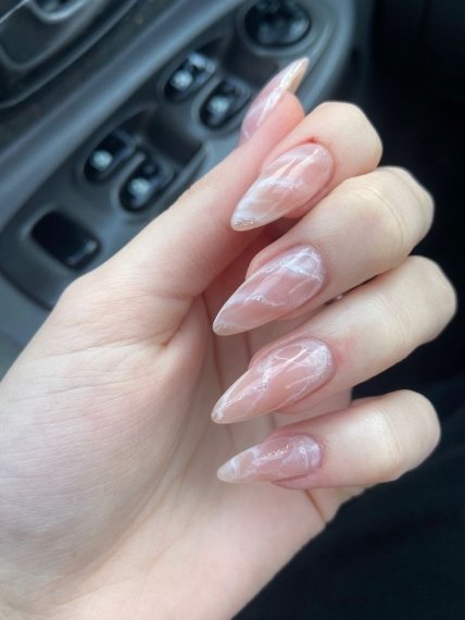 Мраморный маникюр