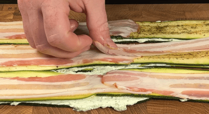 Рецепт кабачків з беконом у духовці