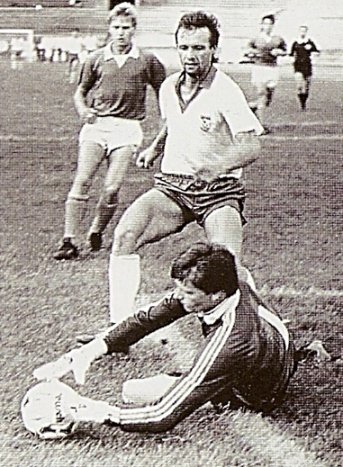 Юрий Тарасов во время игры