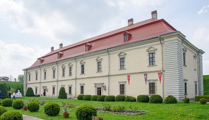 Великий житловий палац у Золочівському замку
