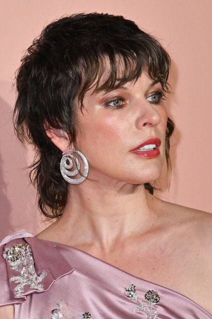 Милла Йовович 2023