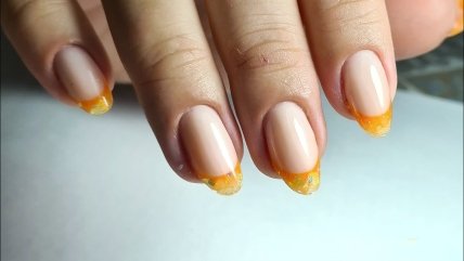 Тренди манікюру 2023 — желе