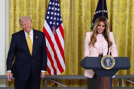 Мелания Трамп Дональд