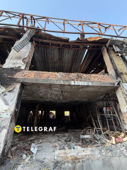 Залишки конструкцій після російського удару