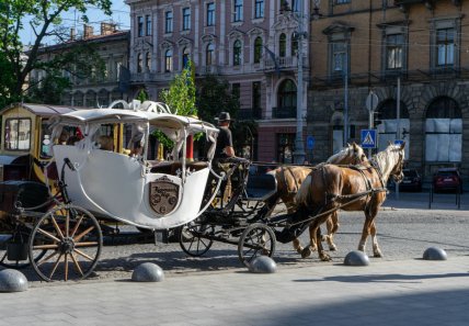 Львів, туризм, фото