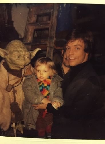 Марк Хэмилл показал личные фото со съемок "Звездных войн"