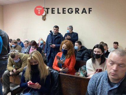 Журналісти та політики в очікуванні судді /Юлія Забєліна, "Телеграф"