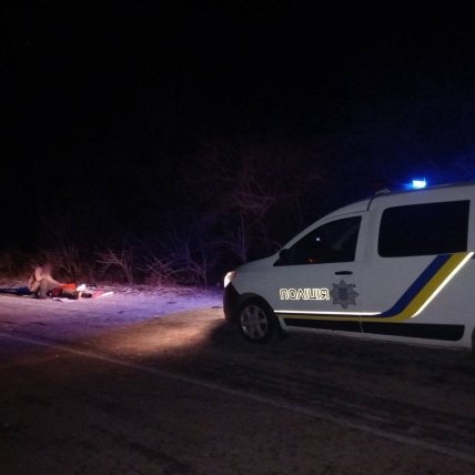 Под Белой Церковью ВАЗ влетел в дерево, погиб подросток