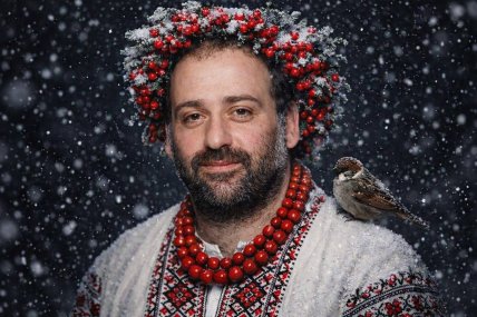 Тимур Миндич в новогоднем венке - мем