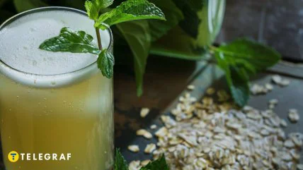 Этот квас отлично освежает (изображение создано с помощью ИИ)