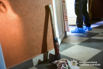Вероятное орудие убийства на Ровенщине, топор