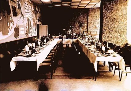 Старі фото Дніпра — дитяче кафе Колобок як виглядало всередині