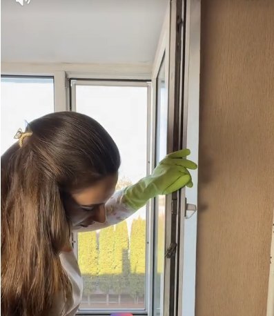 Зробити скло прозорим допоможуть серветки з мікрофібри