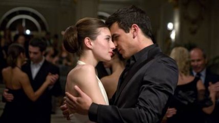 Марио Касос