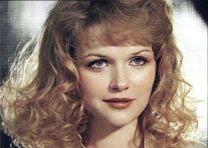 Александра Яковлева