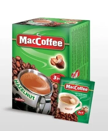 Зелёная коробка MacCoffee с ореховым вкусом и пакетик напитка 3 в 1